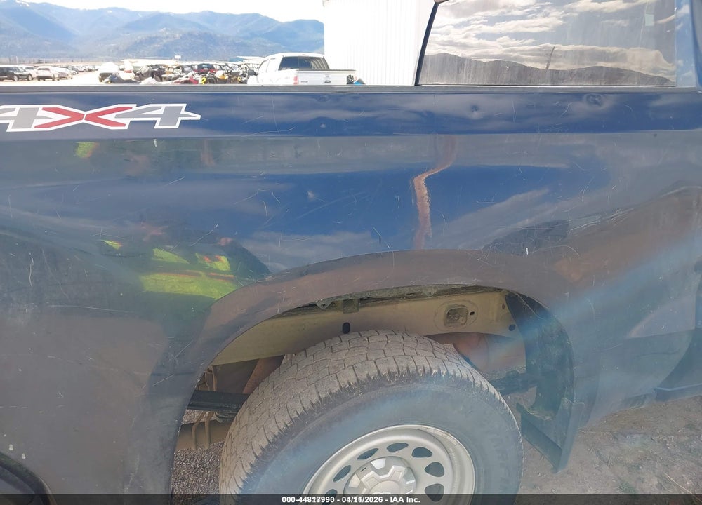 2023 CHEVROLET SILVERADO 1500 4WD  SHORT BED WT VIN: 1GCUDAED4PZ229679