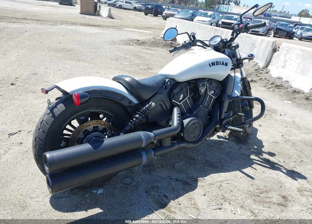 2024 INDIAN MOTORCYCLE CO. SCOUT BOBBER SIXTY ABS VIN: 56KMTA113R3200348