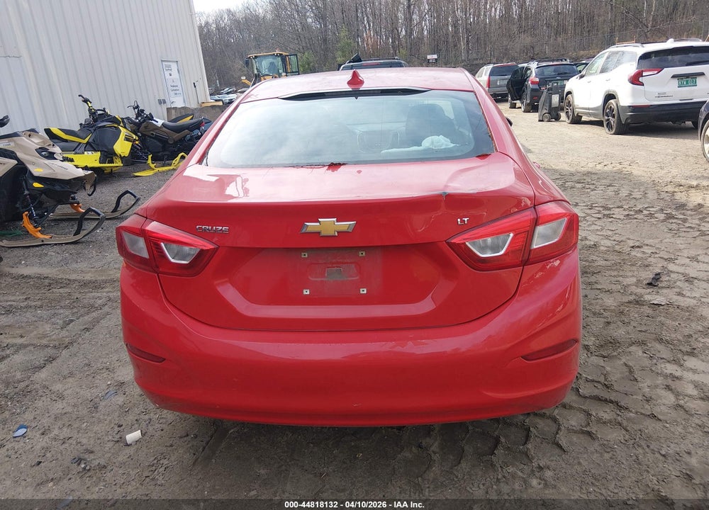 2017 CHEVROLET CRUZE LT AUTO VIN: 1G1BE5SM2H7241559