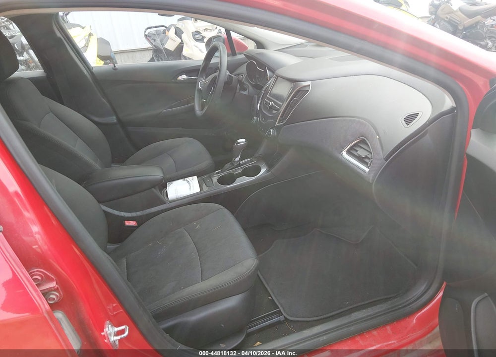 2017 CHEVROLET CRUZE LT AUTO VIN: 1G1BE5SM2H7241559