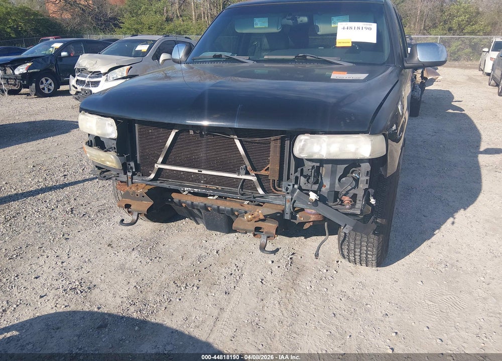 2001 CHEVROLET TAHOE LT VIN: 1GNEC13T31J282582