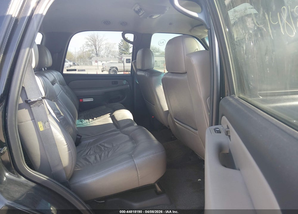 2001 CHEVROLET TAHOE LT VIN: 1GNEC13T31J282582