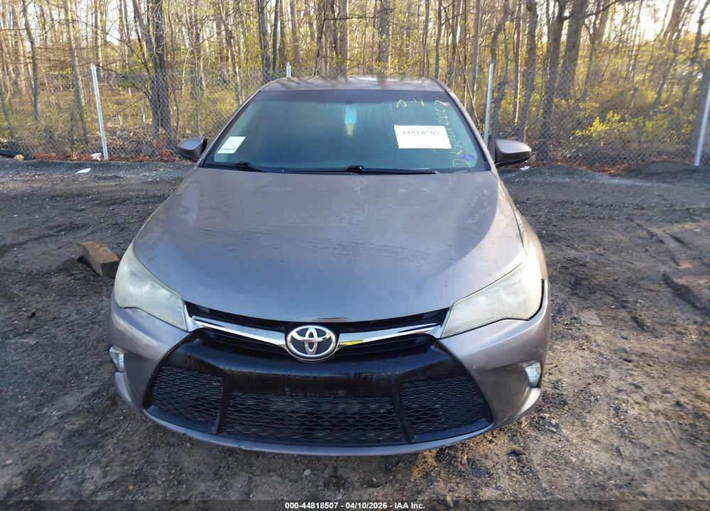 2015 TOYOTA CAMRY SE VIN: 4T1BF1FK5FU885654