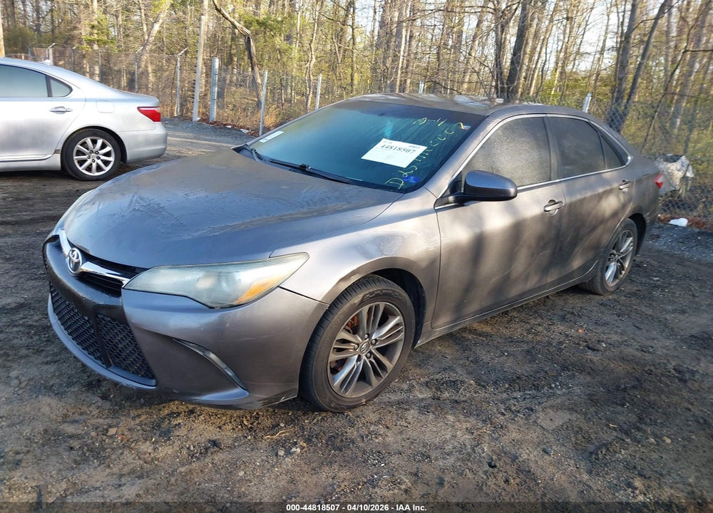2015 TOYOTA CAMRY SE VIN: 4T1BF1FK5FU885654