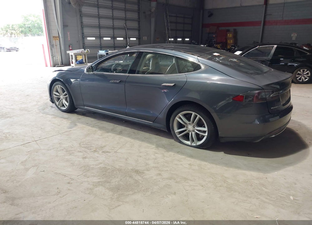 2014 TESLA MODEL S VIN: 5YJSA1S19EFP47915
