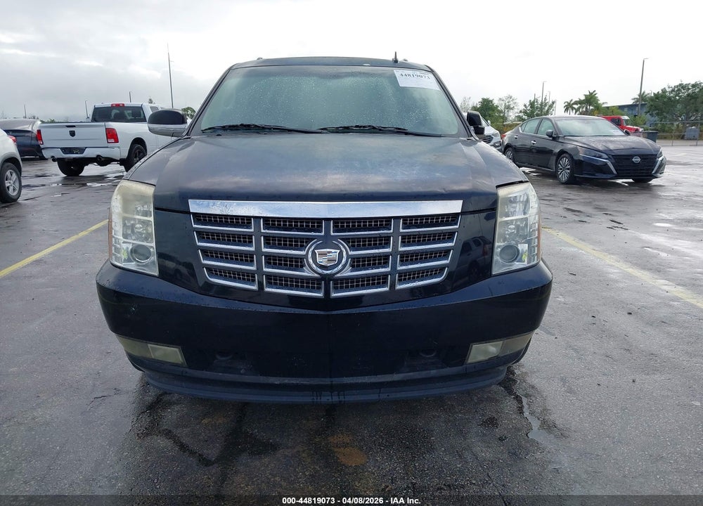 2011 CADILLAC ESCALADE LUXURY VIN: 1GYS4BEF4BR102769