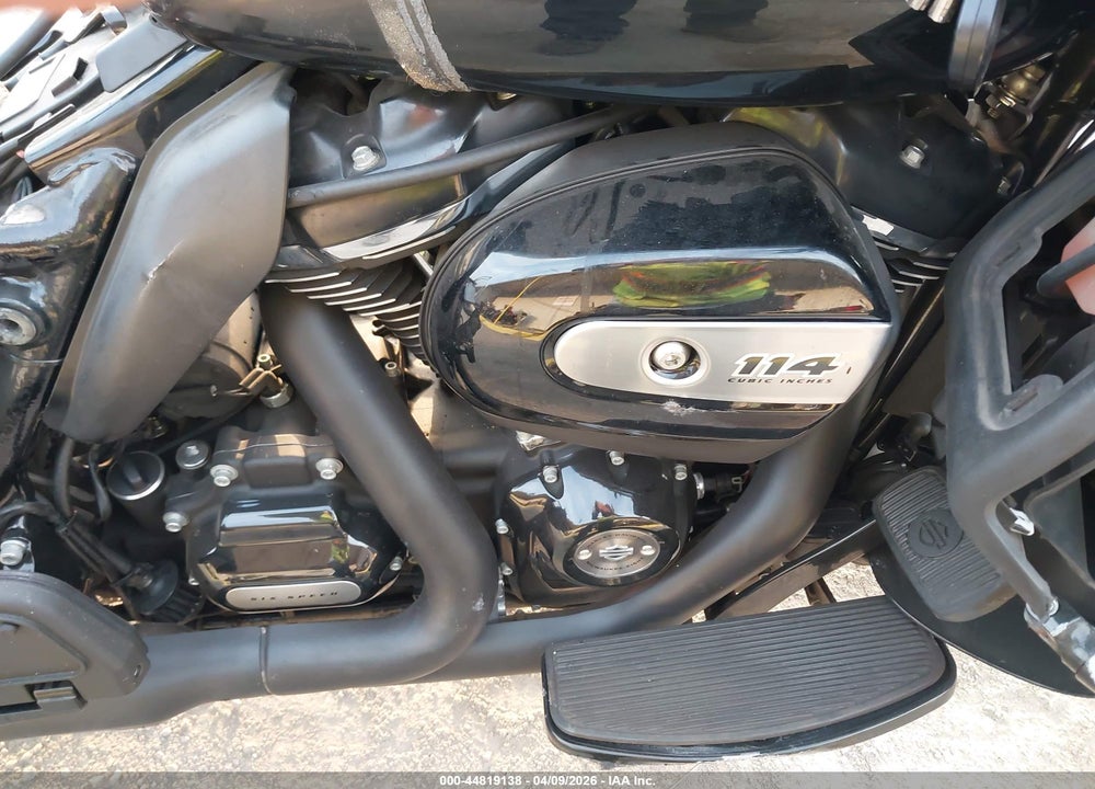 2020 HARLEY-DAVIDSON FLTRK VIN: 1HD1KZF21LB612176