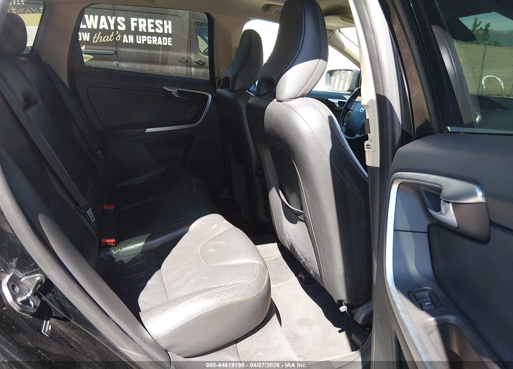 2010 VOLVO XC60 T6/T6 R-DESIGN VIN: YV4992DZ8A2086064