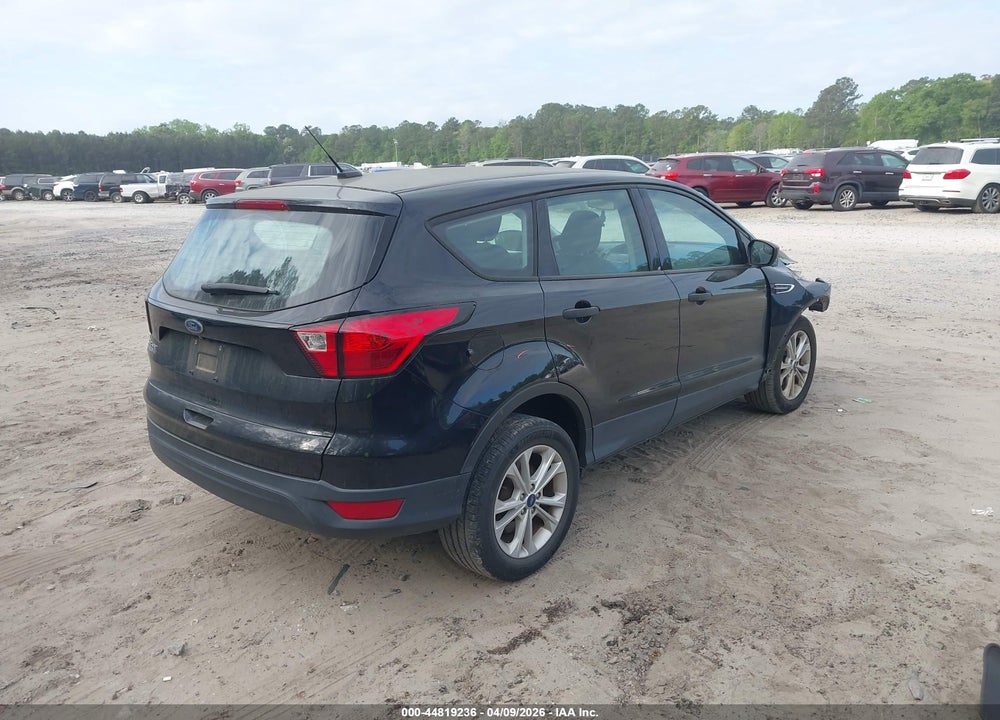 2019 FORD ESCAPE S VIN: 1FMCU0F70KUA10816