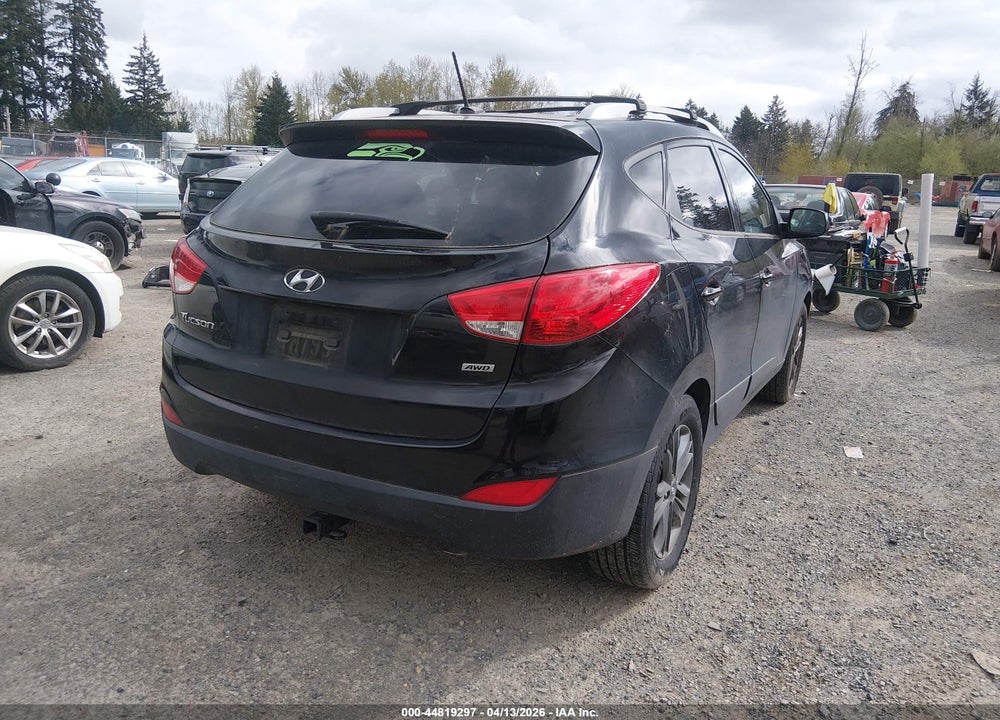 2015 HYUNDAI TUCSON SE VIN: KM8JUCAG4FU105448