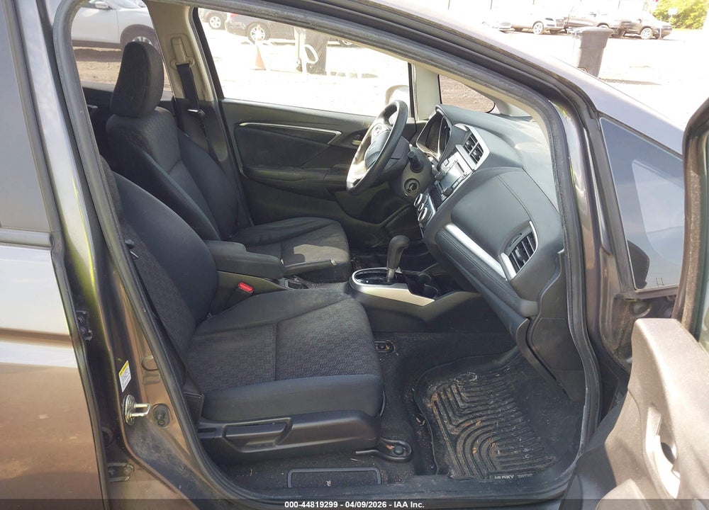 2016 HONDA FIT LX VIN: JHMGK5H56GX035650