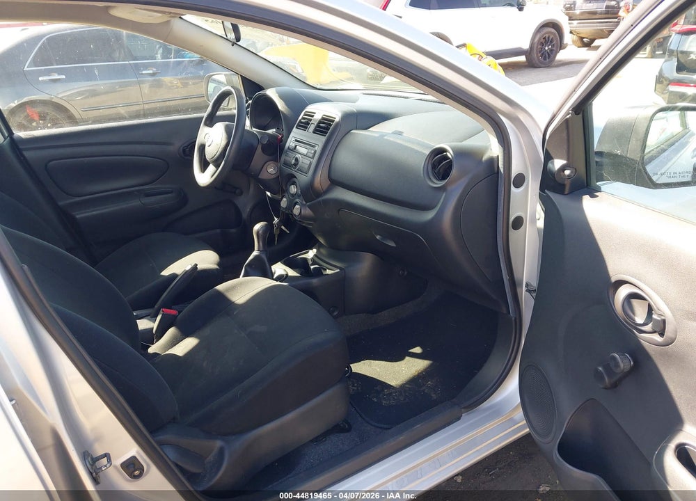 2014 NISSAN VERSA 1.6 S VIN: 3N1CN7AP4EL839066