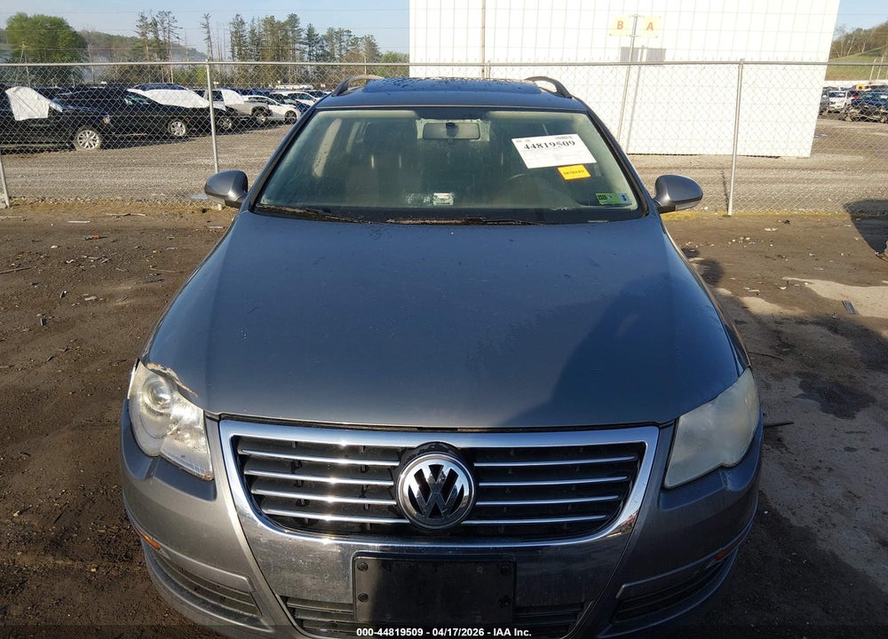 2008 VOLKSWAGEN PASSAT KOMFORT VIN: WVWLK73C38E054199