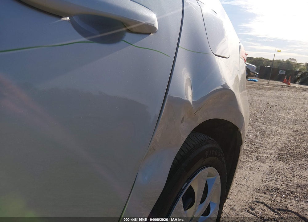 2025 TOYOTA COROLLA LE VIN: 5YFB4MDE5SP238476