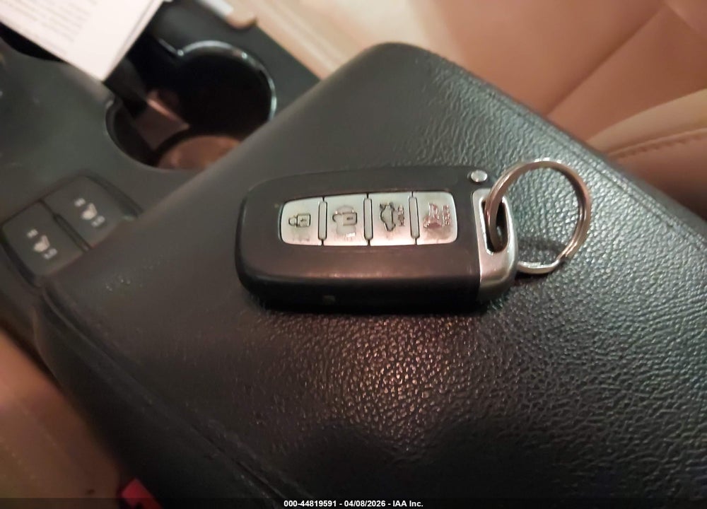 2013 HYUNDAI SONATA LIMITED 2.0T VIN: 5NPEC4AB0DH685744