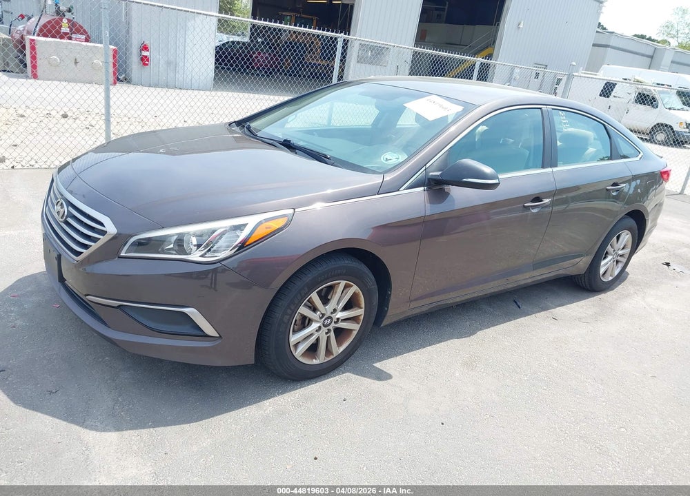 2016 HYUNDAI SONATA SE VIN: 5NPE24AF3GH265261