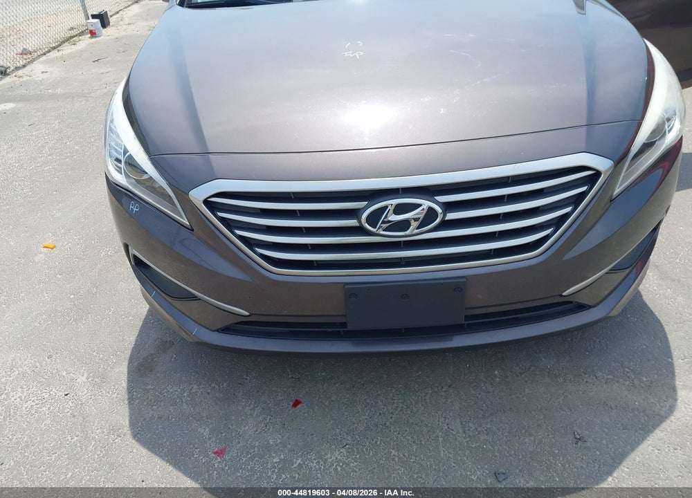 2016 HYUNDAI SONATA SE VIN: 5NPE24AF3GH265261