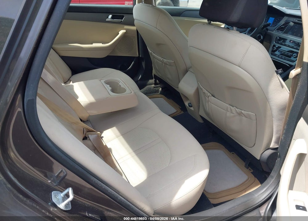2016 HYUNDAI SONATA SE VIN: 5NPE24AF3GH265261