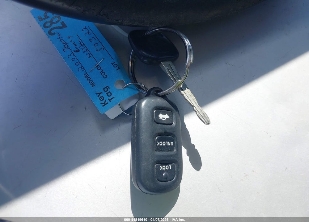 2003 TOYOTA CAMRY SE VIN: 4T1BE32K83U167144
