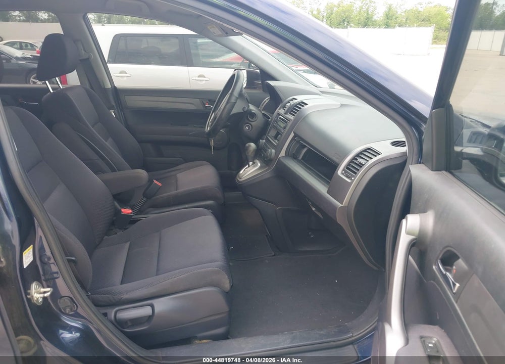 2008 HONDA CR-V LX VIN: JHLRE38398C003355