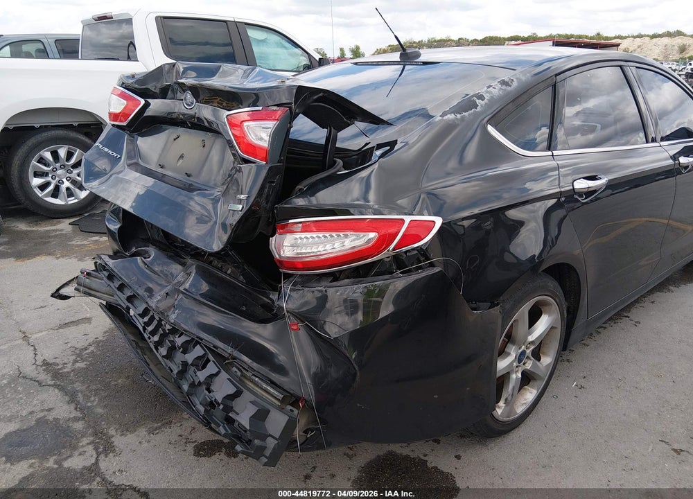2015 FORD FUSION SE VIN: 3FA6P0H9XFR239756