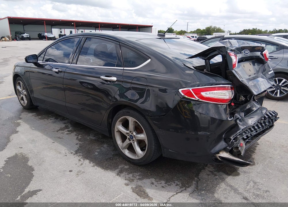 2015 FORD FUSION SE VIN: 3FA6P0H9XFR239756