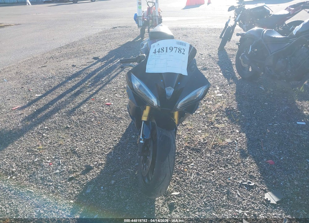 2007 YAMAHA YZFR6 L VIN: JYARJ12E97A015616