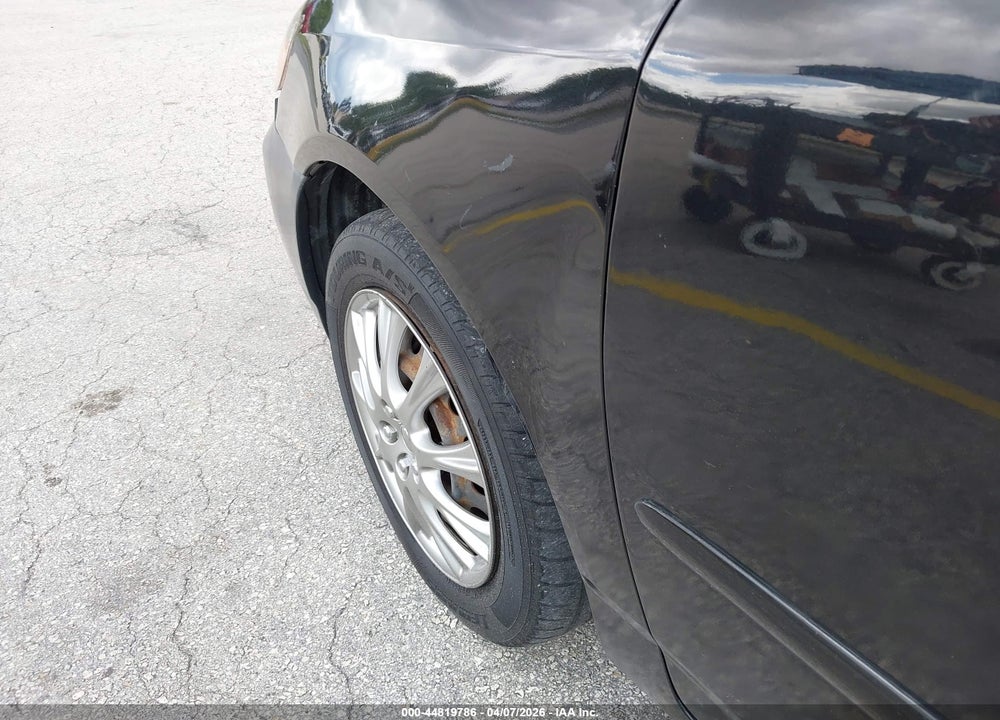 2005 TOYOTA COROLLA CE VIN: 1NXBR32E45Z363213