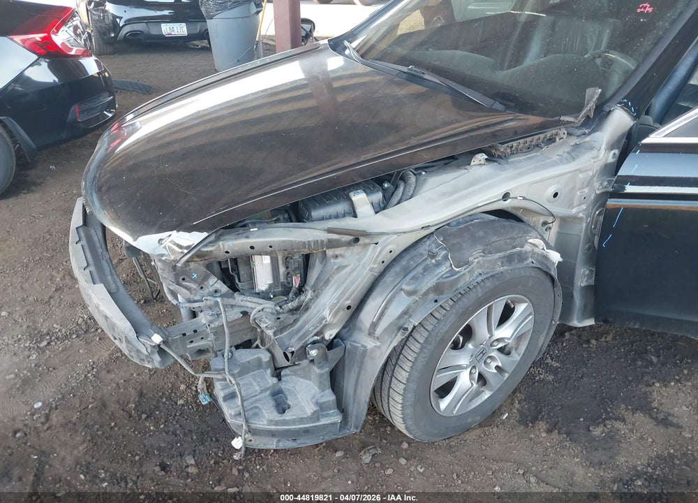 2011 HONDA ACCORD 2.4 SE VIN: 1HGCP2F68BA152560