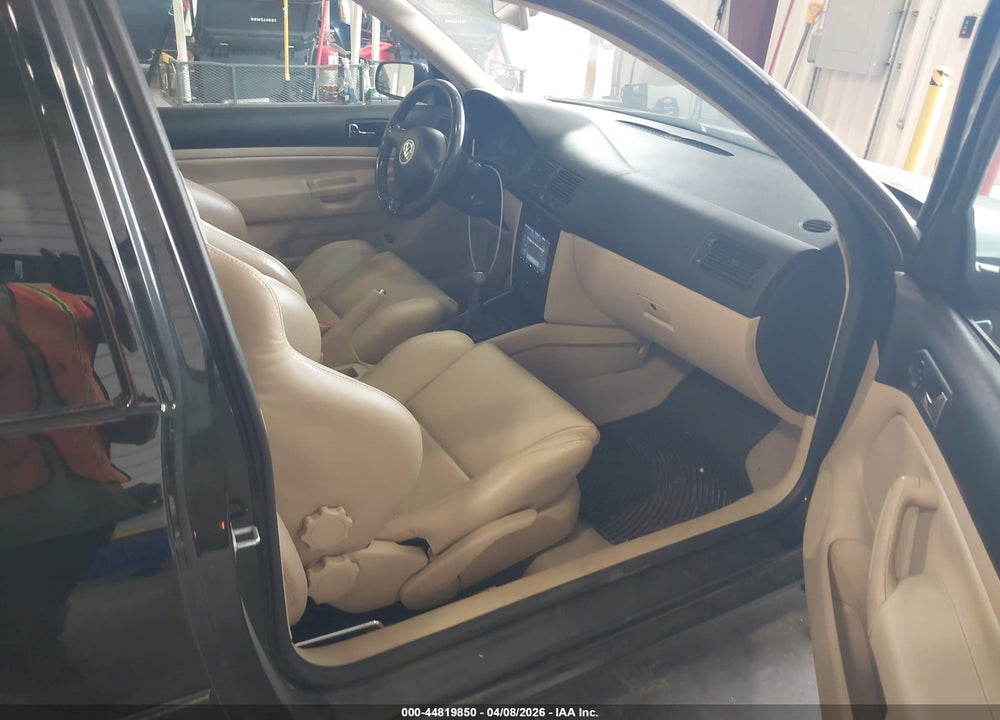 2002 VOLKSWAGEN GTI 1.8L VIN: 9BWDE61J124025827