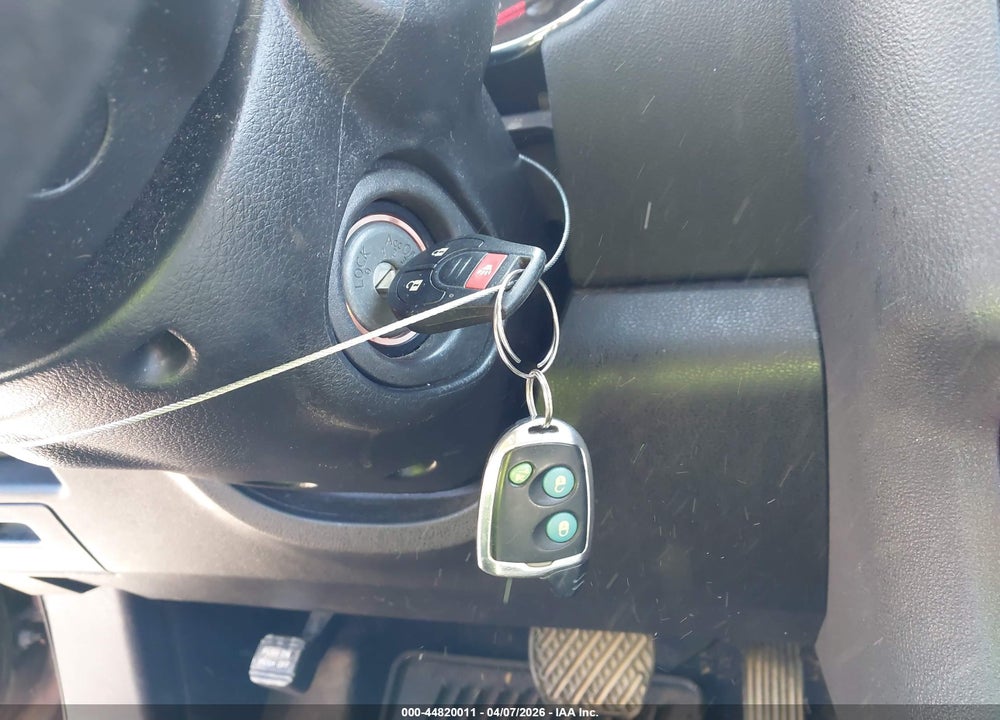 2013 NISSAN ROGUE S VIN: JN8AS5MV8DW609989