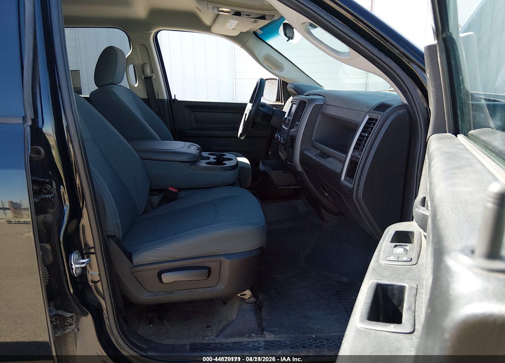 2017 RAM 1500 VIN: 1C6RR7KG3HS787226