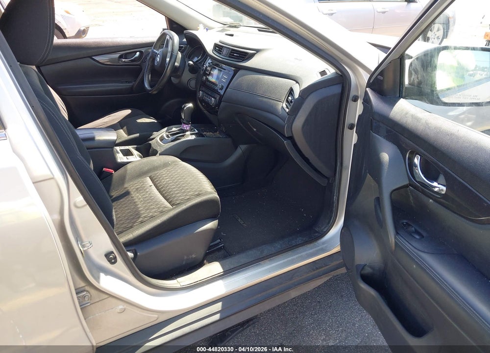 2017 NISSAN ROGUE SV VIN: KNMAT2MT1HP614117