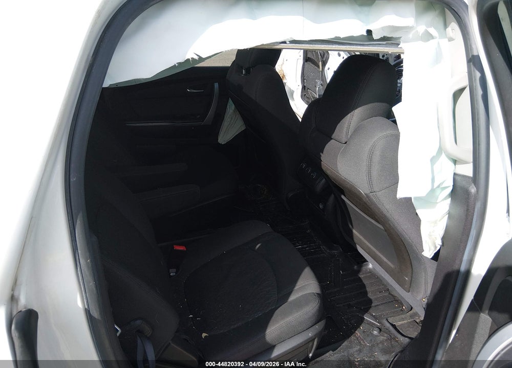 2011 GMC ACADIA SLE VIN: 1GKKVPED8BJ132715