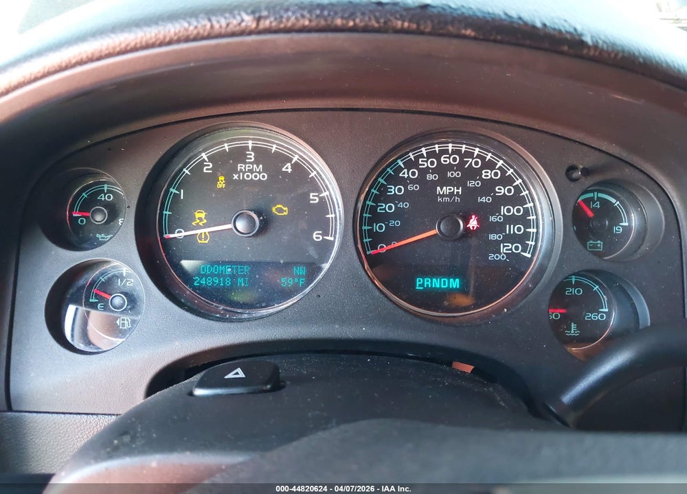 2012 GMC YUKON DENALI VIN: 1GKS2EEF0CR137232