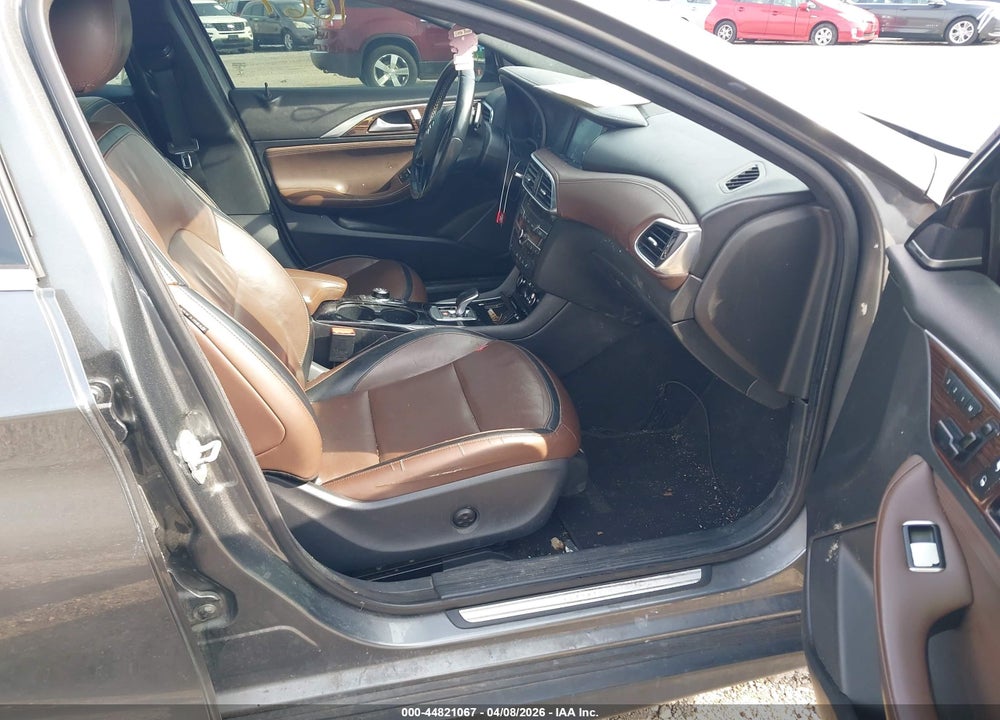 2017 INFINITI QX30 PREMIUM VIN: SJKCH5CR4HA025497