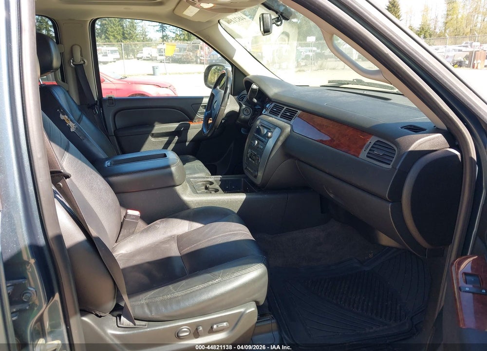 2010 GMC YUKON XL 1500 SLT VIN: 1GKUKKE33AR224603