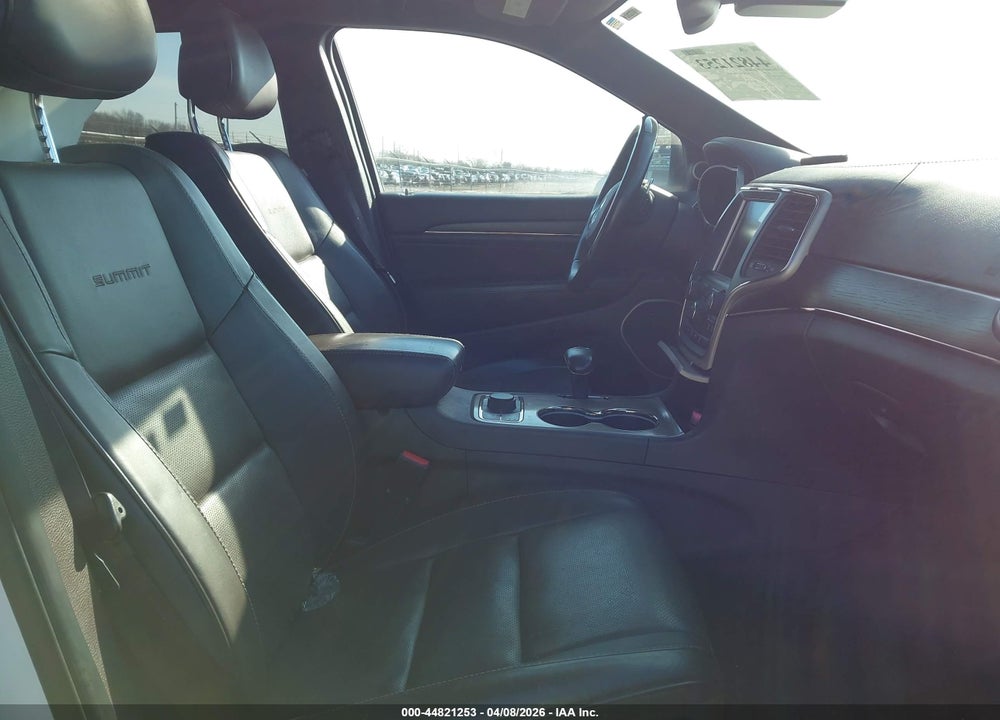 2015 JEEP GRAND CHEROKEE SUMMIT VIN: 1C4RJFJT8FC778408