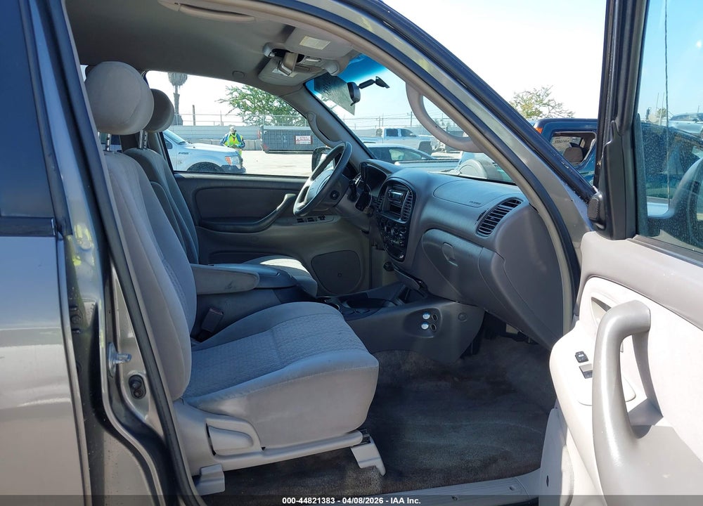 2004 TOYOTA TUNDRA SR5 V8 VIN: 5TBET341X4S451238