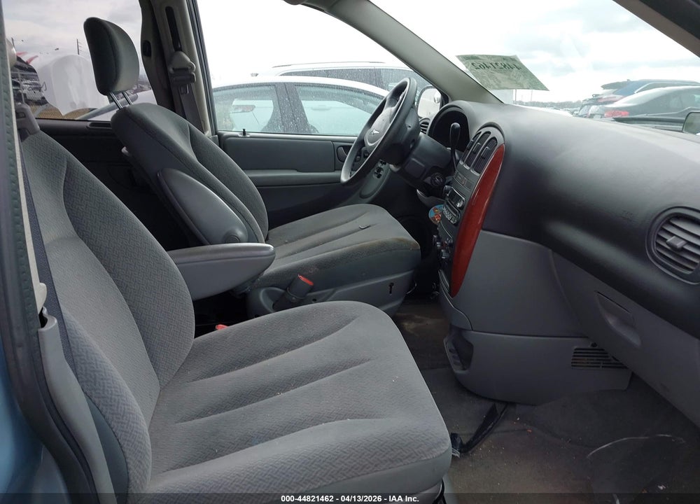 2005 CHRYSLER TOWN & COUNTRY VIN: 1C4GP45R35B417794