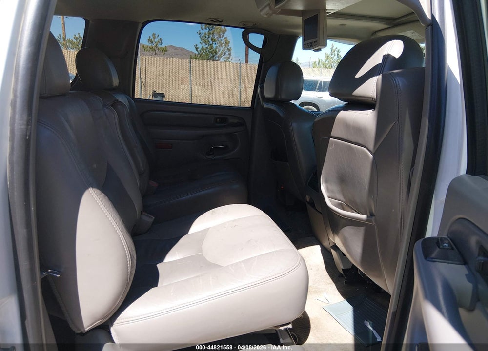 2005 GMC YUKON XL 1500 DENALI VIN: 1GKFK66U35J260660