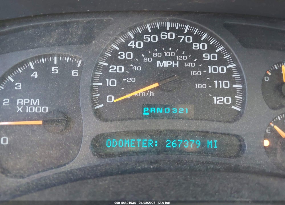 2004 CHEVROLET SUBURBAN 1500 LT VIN: 3GNEC16T94G141596