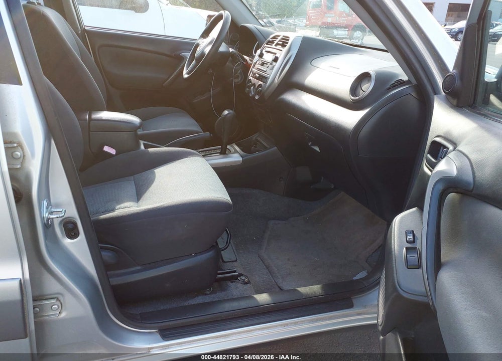 2005 TOYOTA RAV4 VIN: JTEGD20V150084438