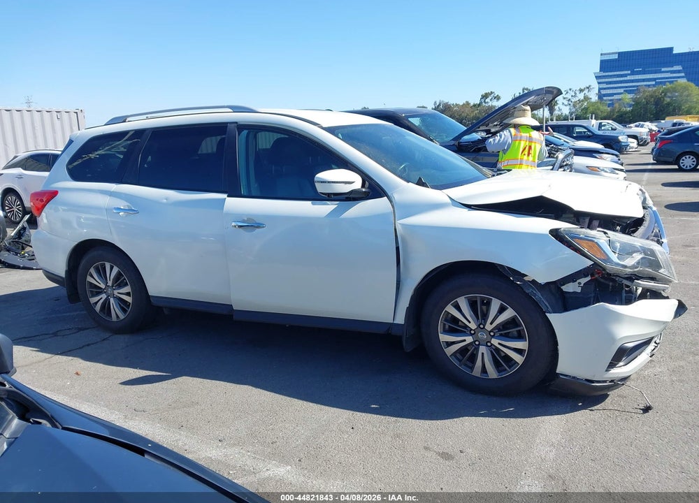 2017 NISSAN PATHFINDER SL VIN: 5N1DR2MN6HC629759
