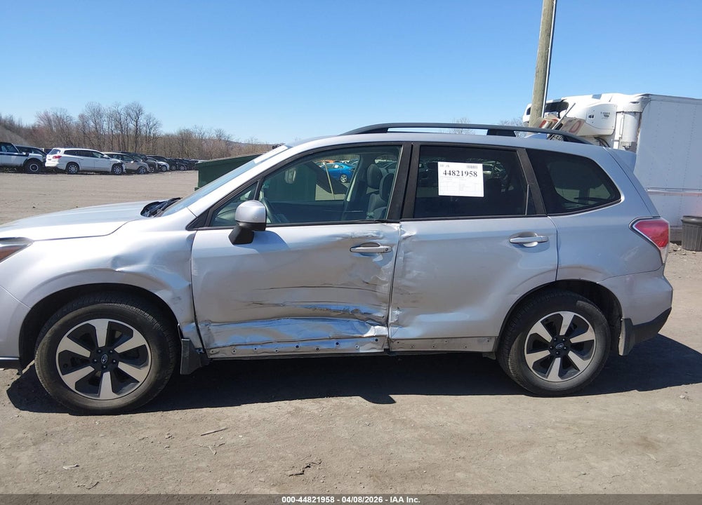 2018 SUBARU FORESTER 2.5I PREMIUM VIN: JF2SJAGC6JH512944