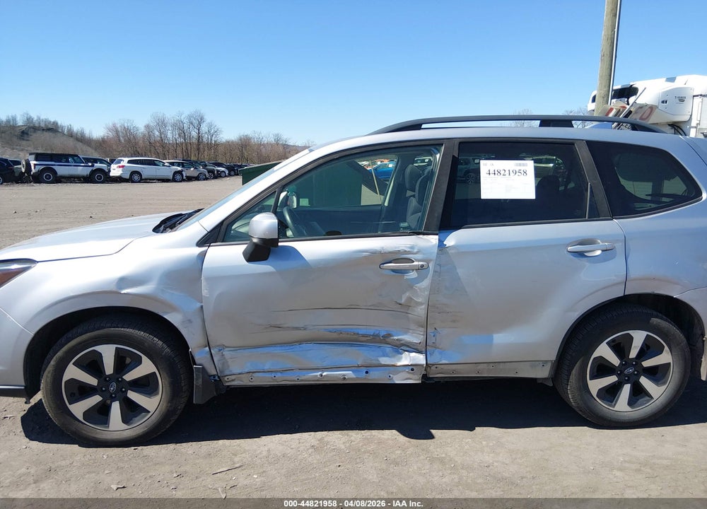 2018 SUBARU FORESTER 2.5I PREMIUM VIN: JF2SJAGC6JH512944