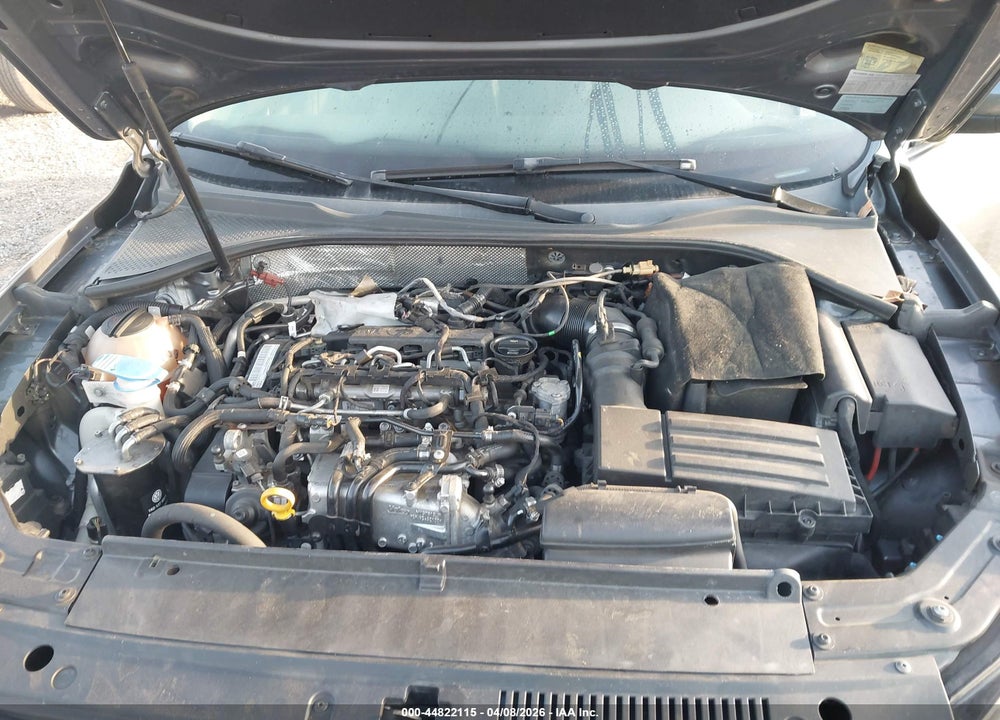 2015 VOLKSWAGEN PASSAT 2.0L TDI SEL PREMIUM VIN: 1VWCV7A33FC013359