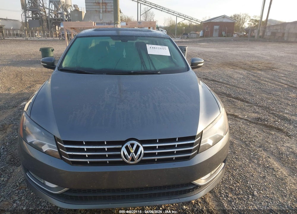 2015 VOLKSWAGEN PASSAT 2.0L TDI SEL PREMIUM VIN: 1VWCV7A33FC013359