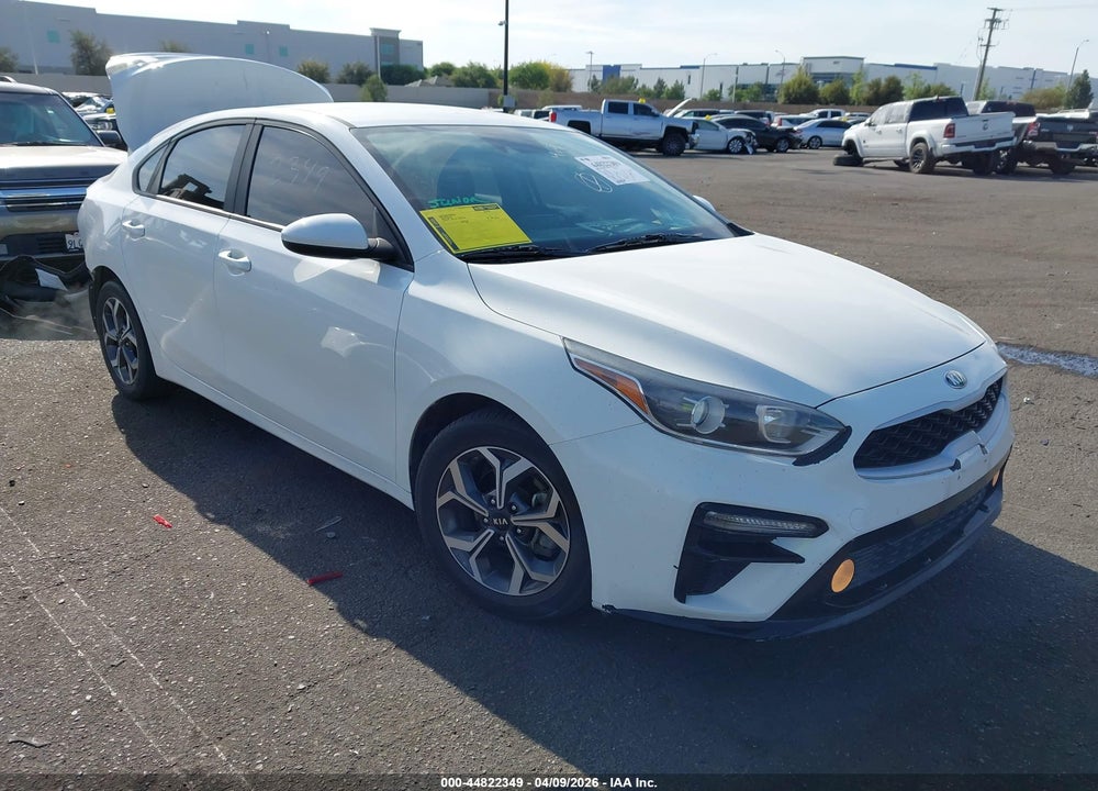 2019 KIA FORTE LXS VIN: 3KPF24AD8KE045744