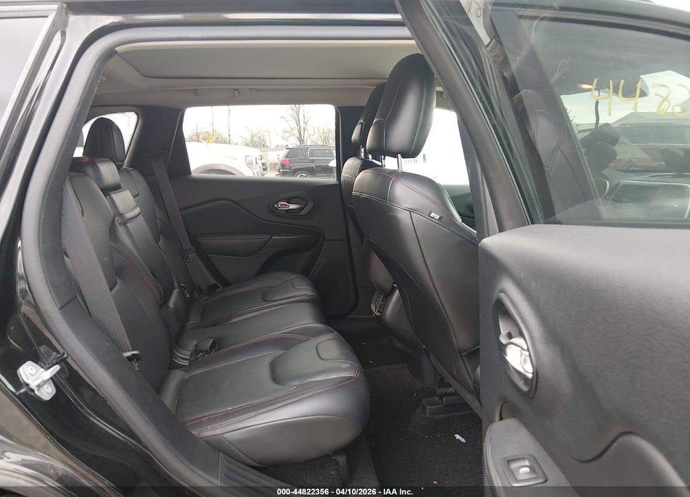 2016 JEEP CHEROKEE TRAILHAWK VIN: 1C4PJMBS4GW120697
